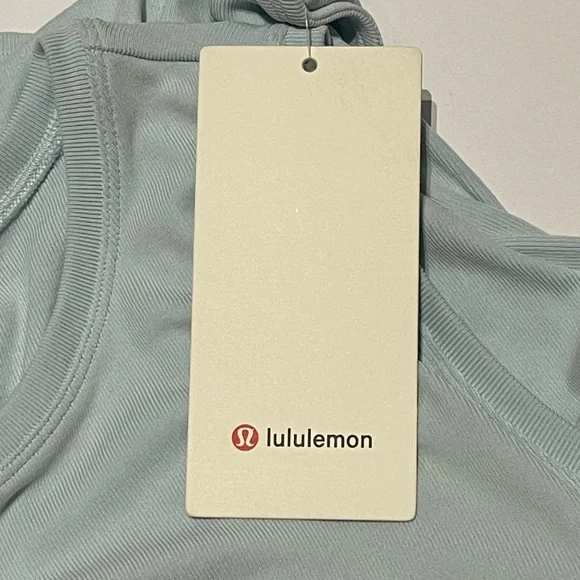 NWT Lululemon Asymmetrical Tank Top Sleeveless Powder Blue - Picture 4 of 7